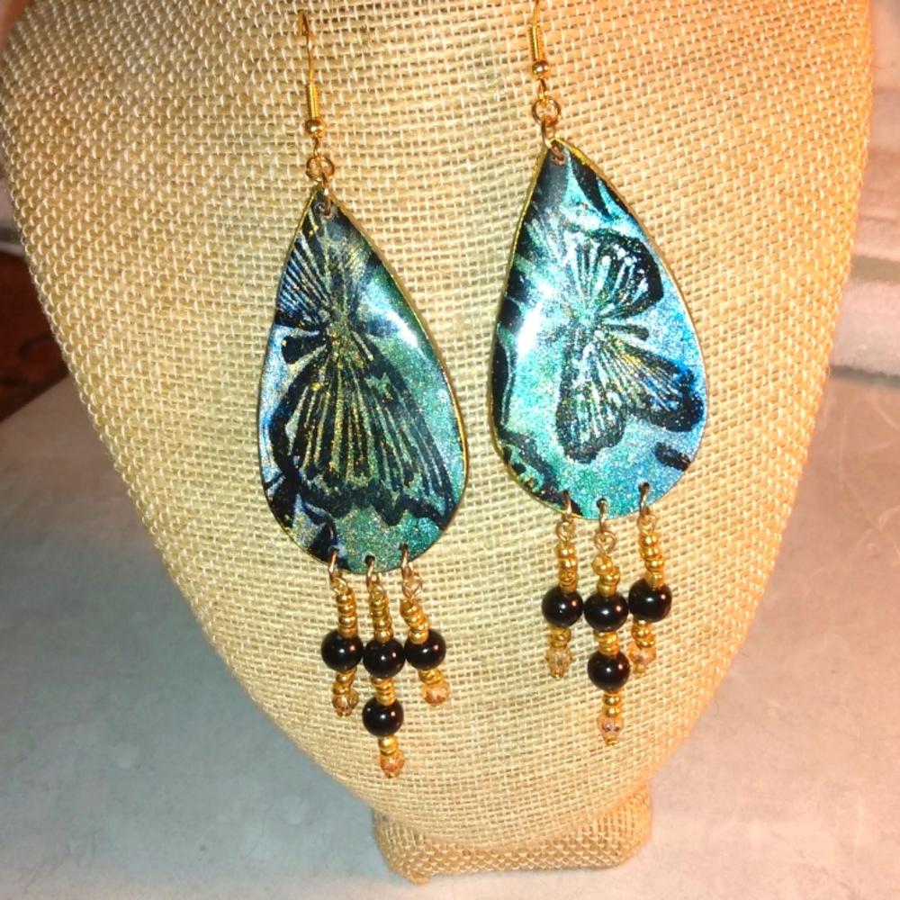 4/$15 clay earrings E129